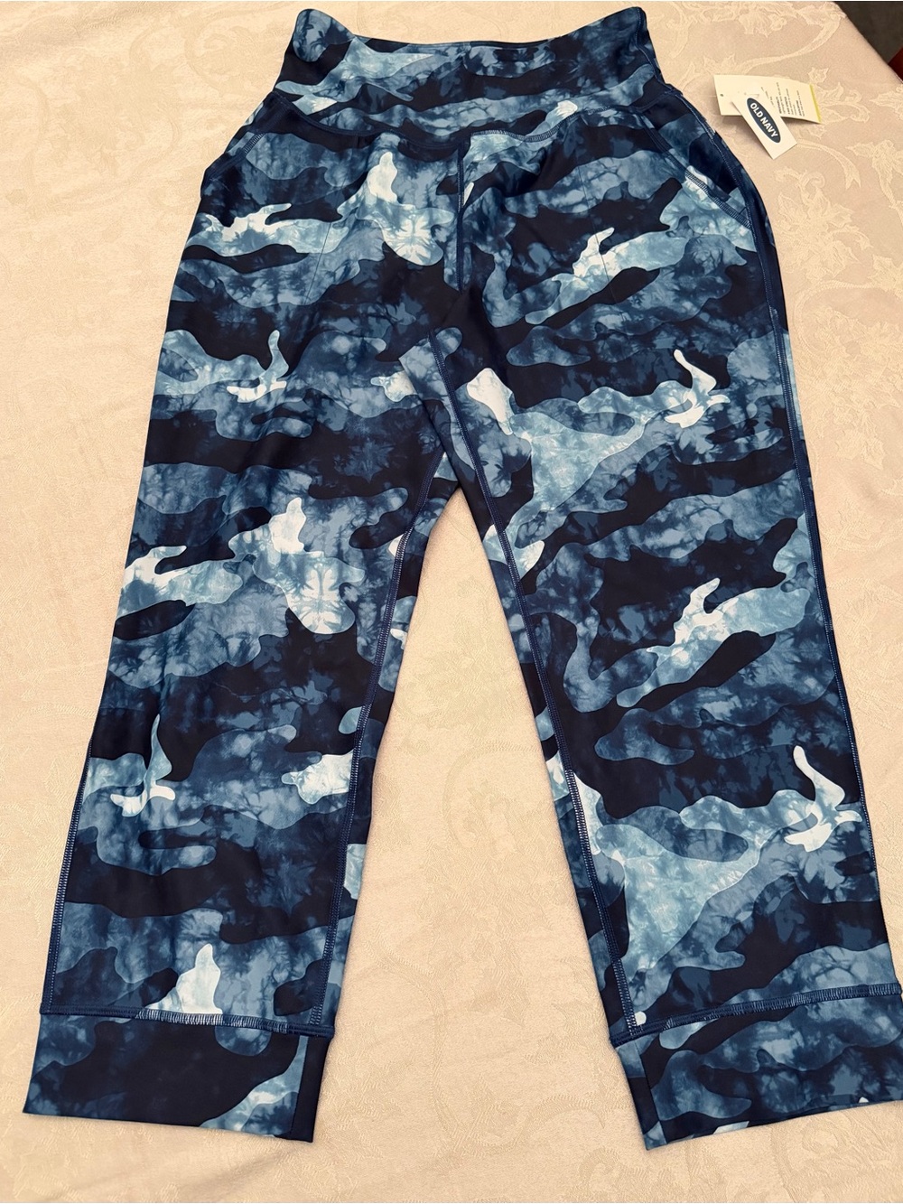 Old Navy Blue Camo High Rise Crop Jogger Go Dy with Pockets Size M NWT